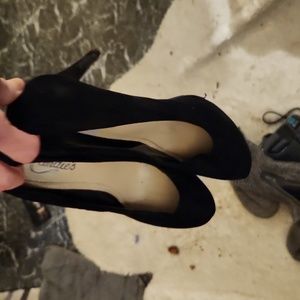 Black velvet stilettos.  Great shape. Size 10.5